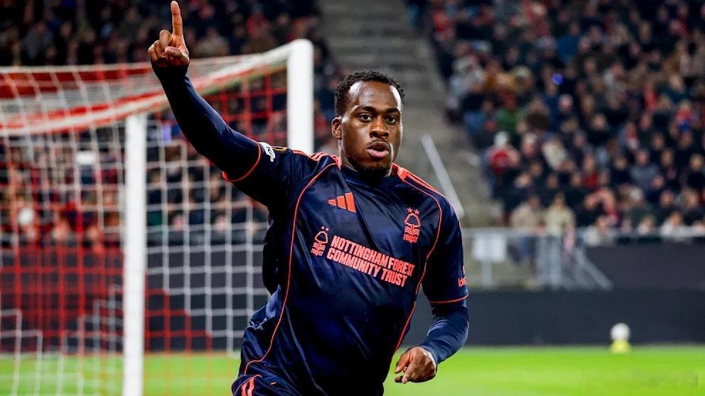 法兰克福再次看上法国前锋卡利蒙多，这位年轻射手此前就是球队的目标，但是去年夏天3