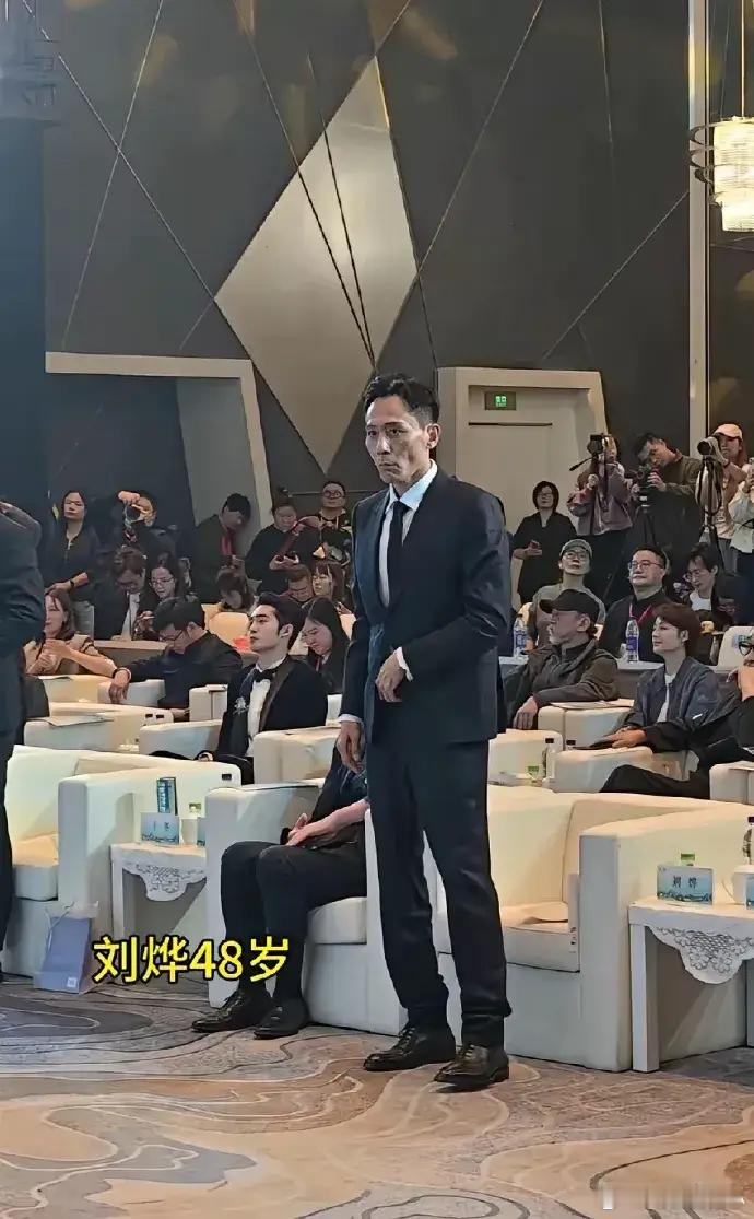 刘烨48就这样状态吗，不敢想以后自己48就这样状态了