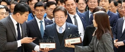李在明这一步算是迈对了！韩国总统候选人李在明本月26日于社媒就外交安保政策对外