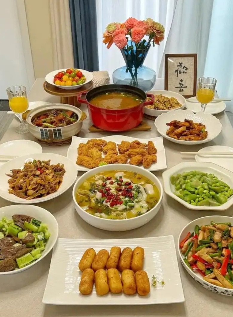 禁酒令下来之后，悄然发现，身边的很多公职人员这些天都挺乖，没有人相约吃饭喝酒，就