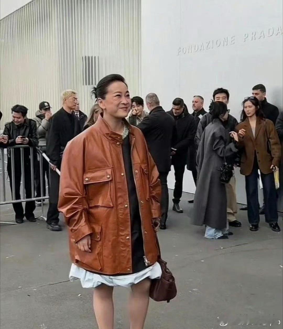 这衣服，贵是真贵，但是没有高级的感觉