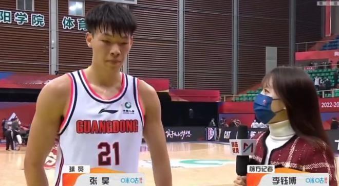 “广东男篮仁至义尽！”最近广东队裁掉张昊、上调新人的传言满天飞，但事情没标题说的