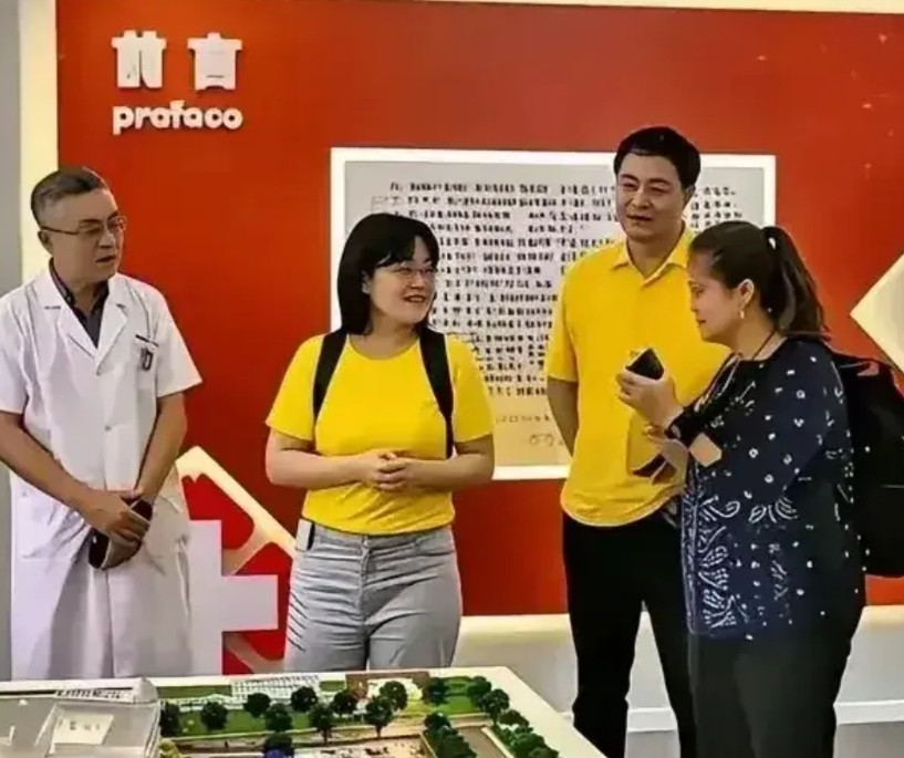 看了这张谷医生的照片后，理解了肖飞这货为何把精力用在工作中的异性身上了。这身上的