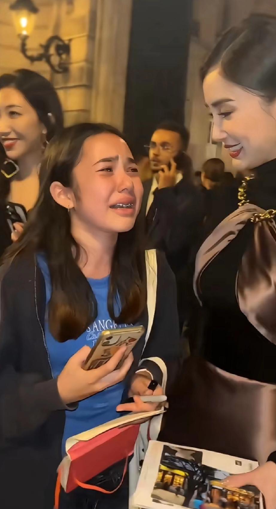 杨颖没去fmx，看到好几个澄清视频一开始还在想怎么旧事重提，原来时至今日，仍