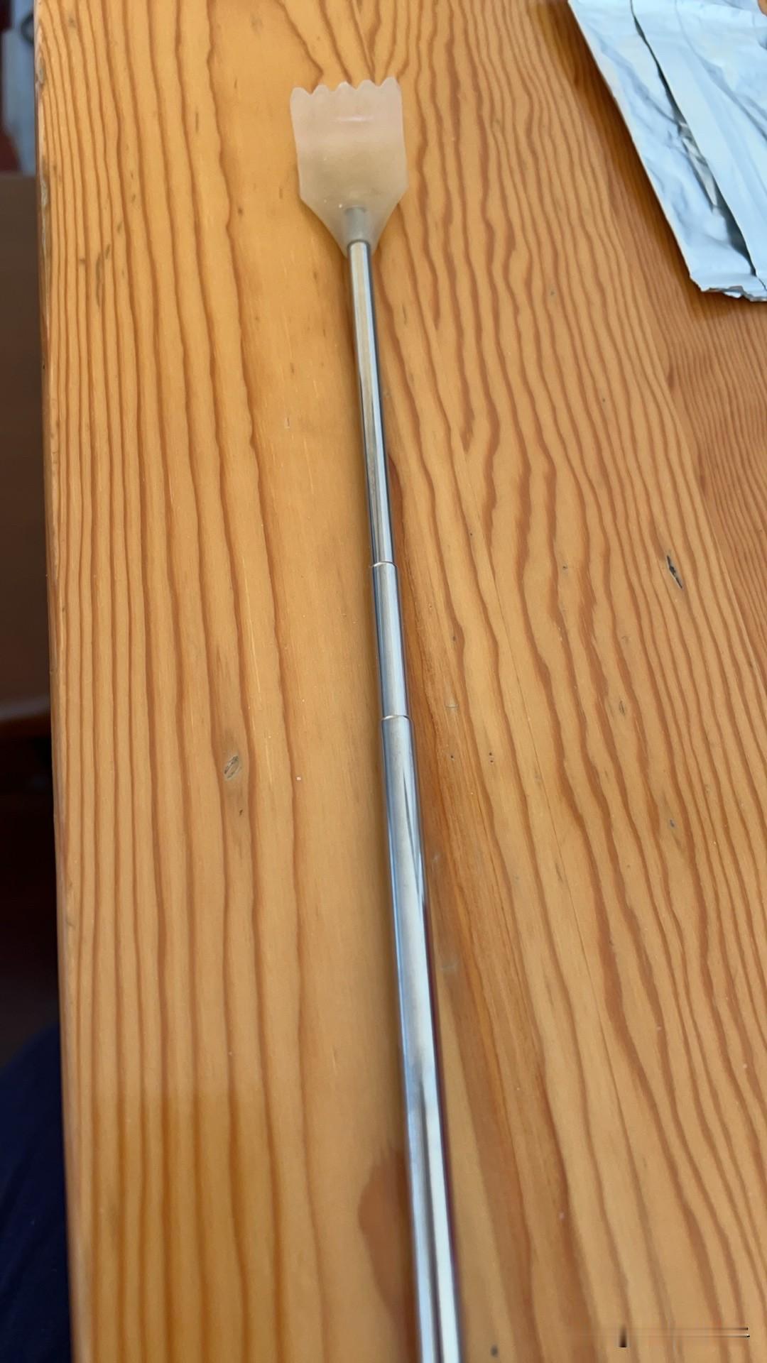 我这个“痒痒挠”是可以伸缩的我右边肩膀疼，活动受限，有半年多了，按照医生的要