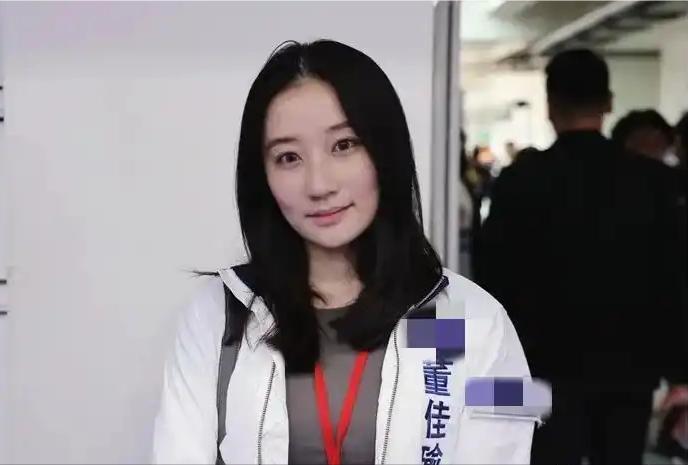 郑丽文率国民党14人代表团访陆，团队里最受关注的莫过于30岁的国际事务部