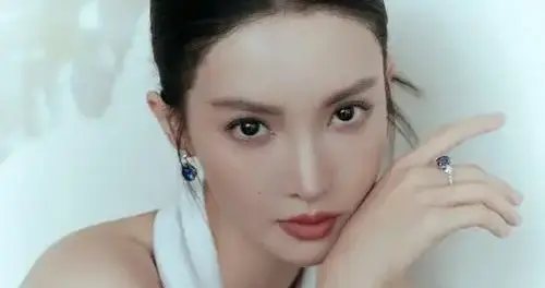 金晨：从舞蹈精灵到影视巨星的璀璨蜕变之路