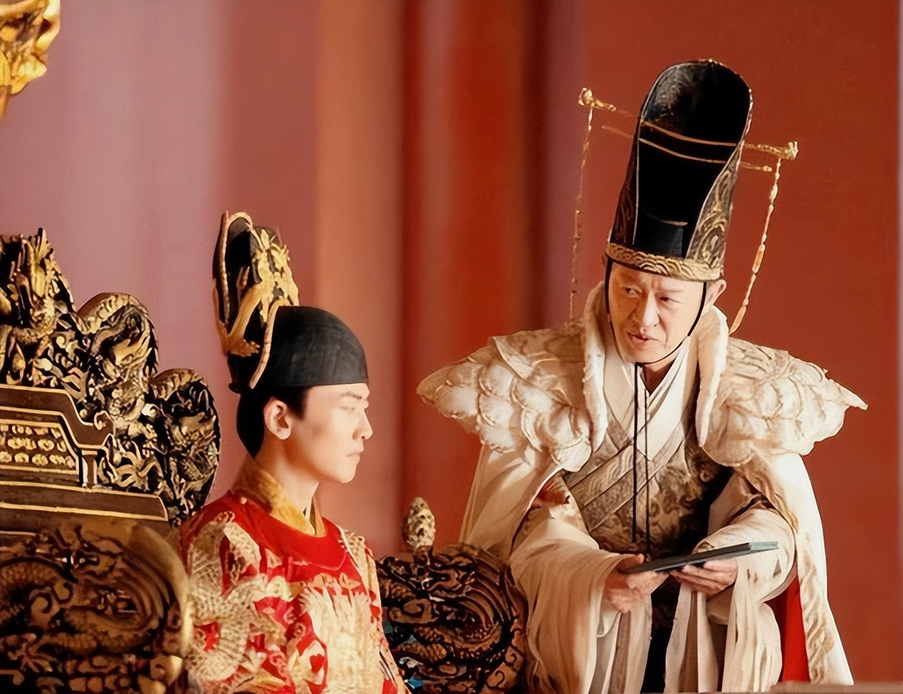 1510年，大太监刘瑾被凌迟处死，皇帝下旨要求割肉3357刀。刽子手为了完成旨意