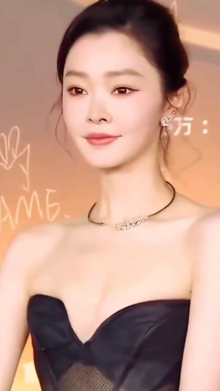 宋轶回眸✨一眼惊艳温婉又灵动[赞][比心]娱乐惊艳灵动回眸