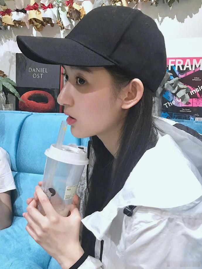 早期的王玉雯，校花味好浓啊！！