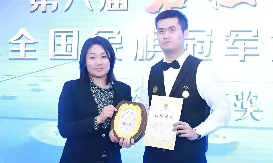 #头号创作者激励计划#王天一能否回归？李鸿嘉是敌是友？最近很活跃，争议不断！他与