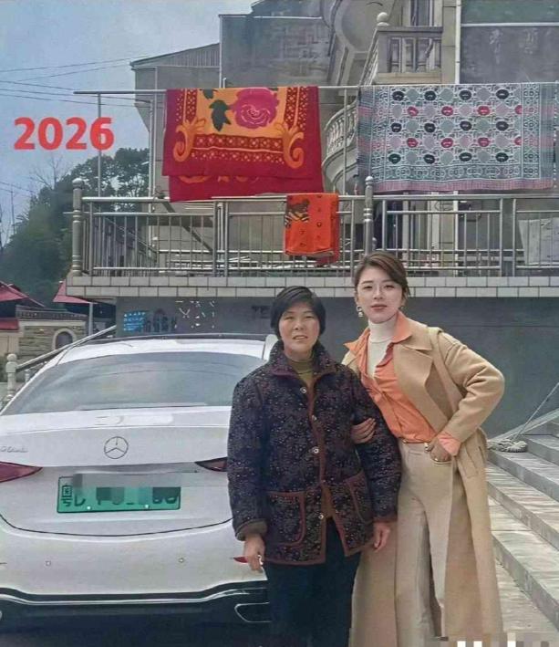 六年换奔驰，这个小姑娘怎么样