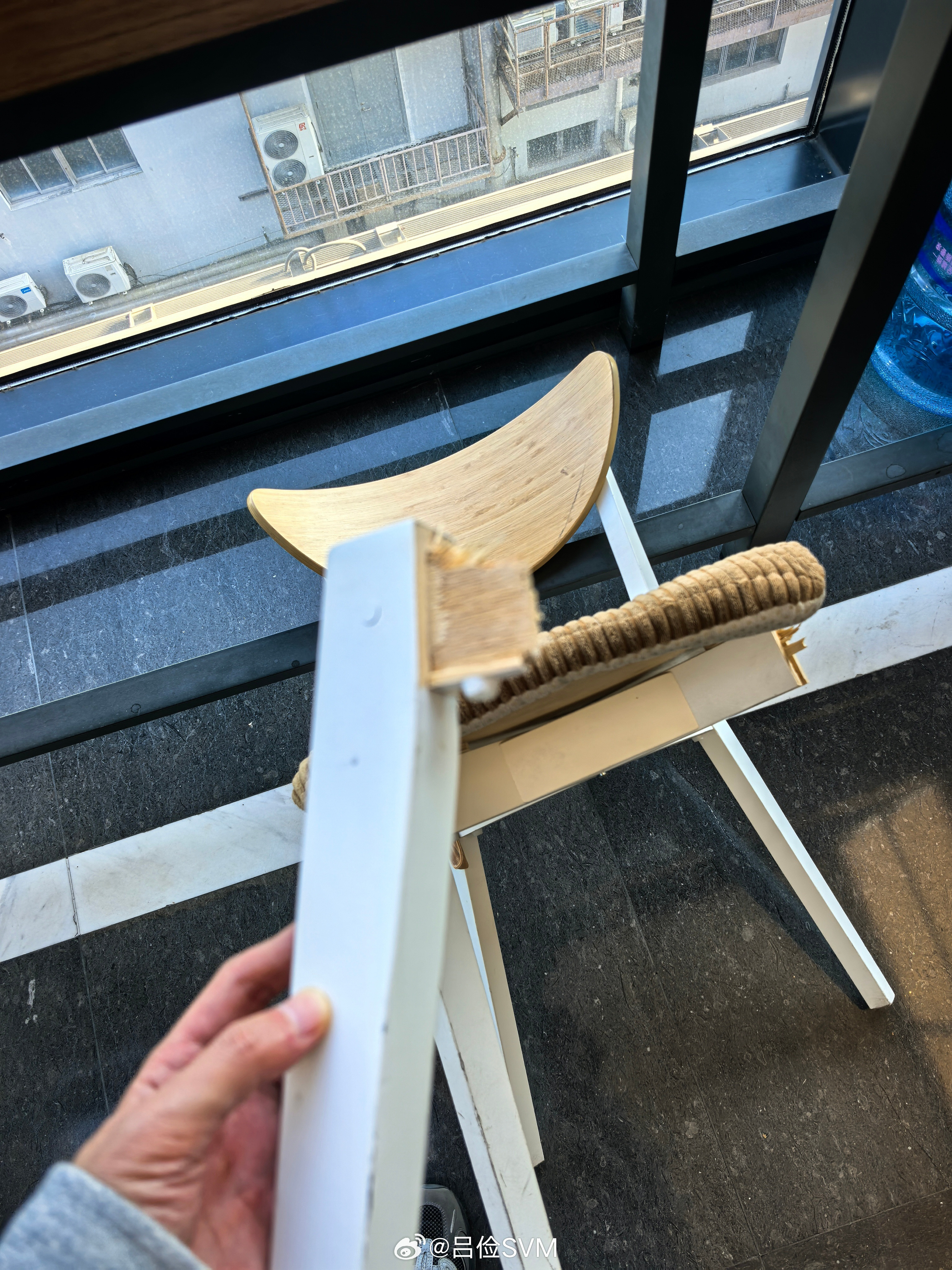 我太重了对吗差点摔个大跟头