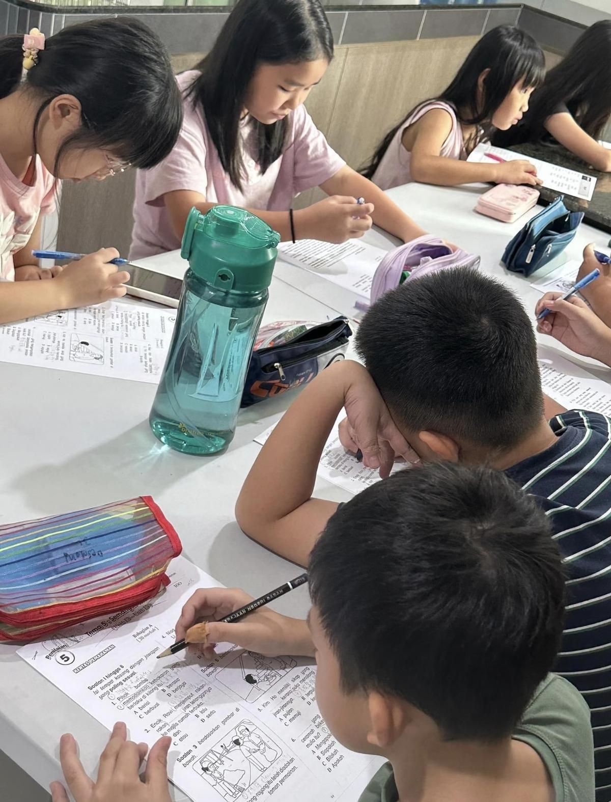 教育部突然出手！“双减”后最大补课整顿风暴来袭，家长炸锅了！最近，教育圈被一