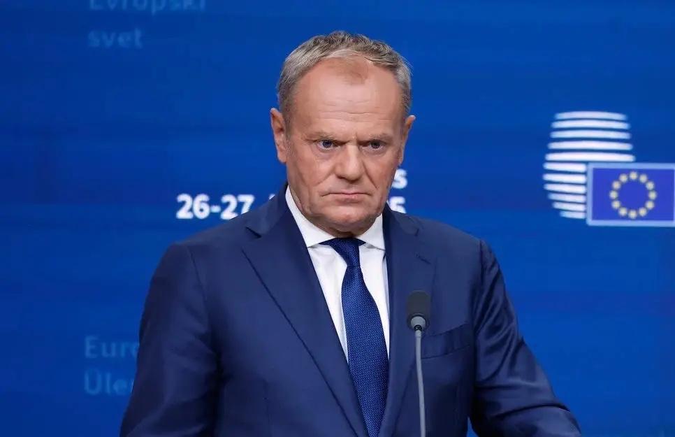 离大谱近日，波兰总理图斯克怒斥国内反对派：“他们不承认我是在民主选举中胜利的。