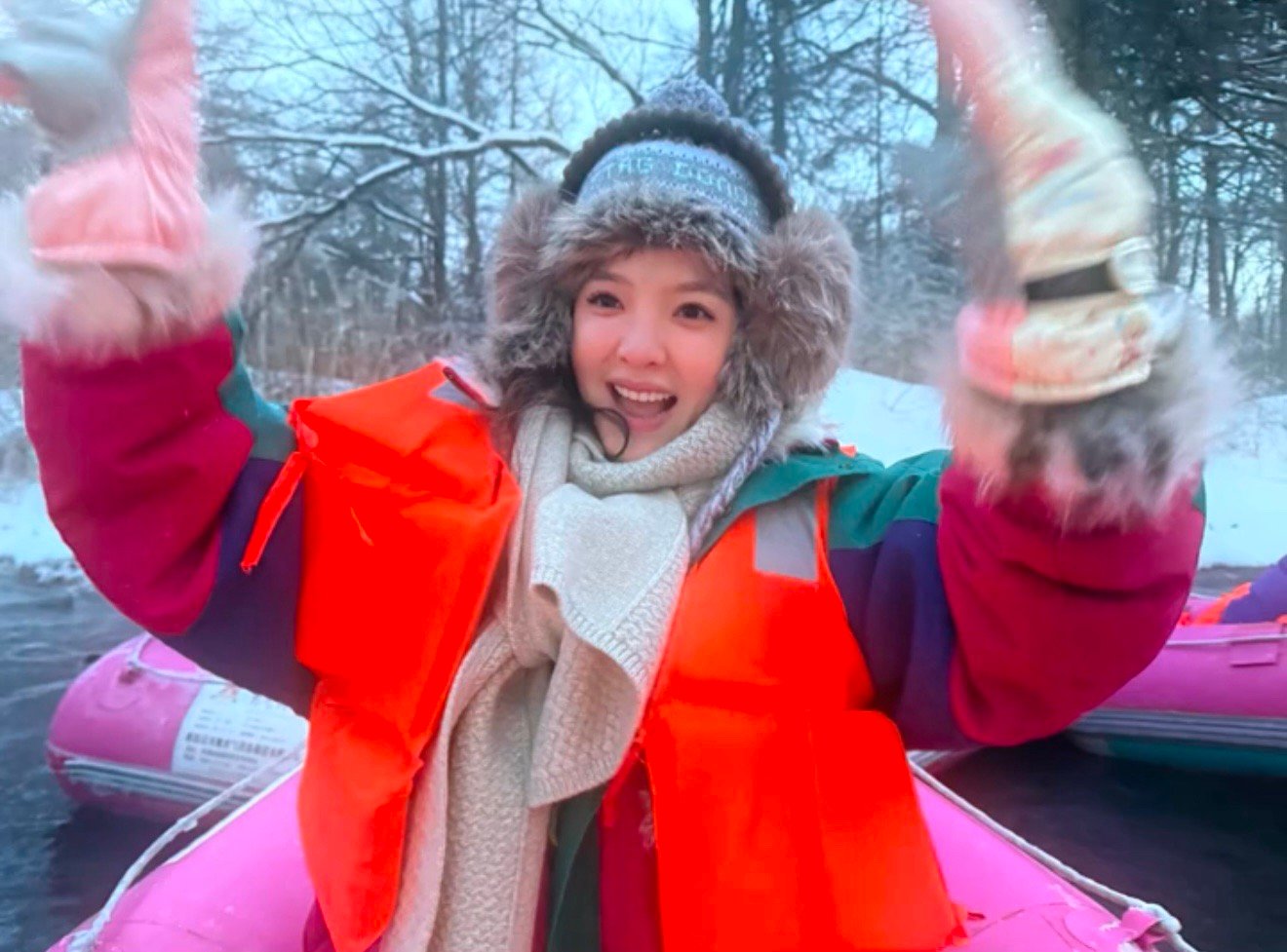 闺蜜，你要的美萌冬日头像章若楠一拍就是十八宫格章若楠冬日头像冬日头像章若楠一拍就