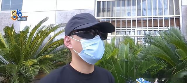 浙江杭州，一男子花699元在沐足店做推拿，推拿完后，他又追加了799元的加钟服务