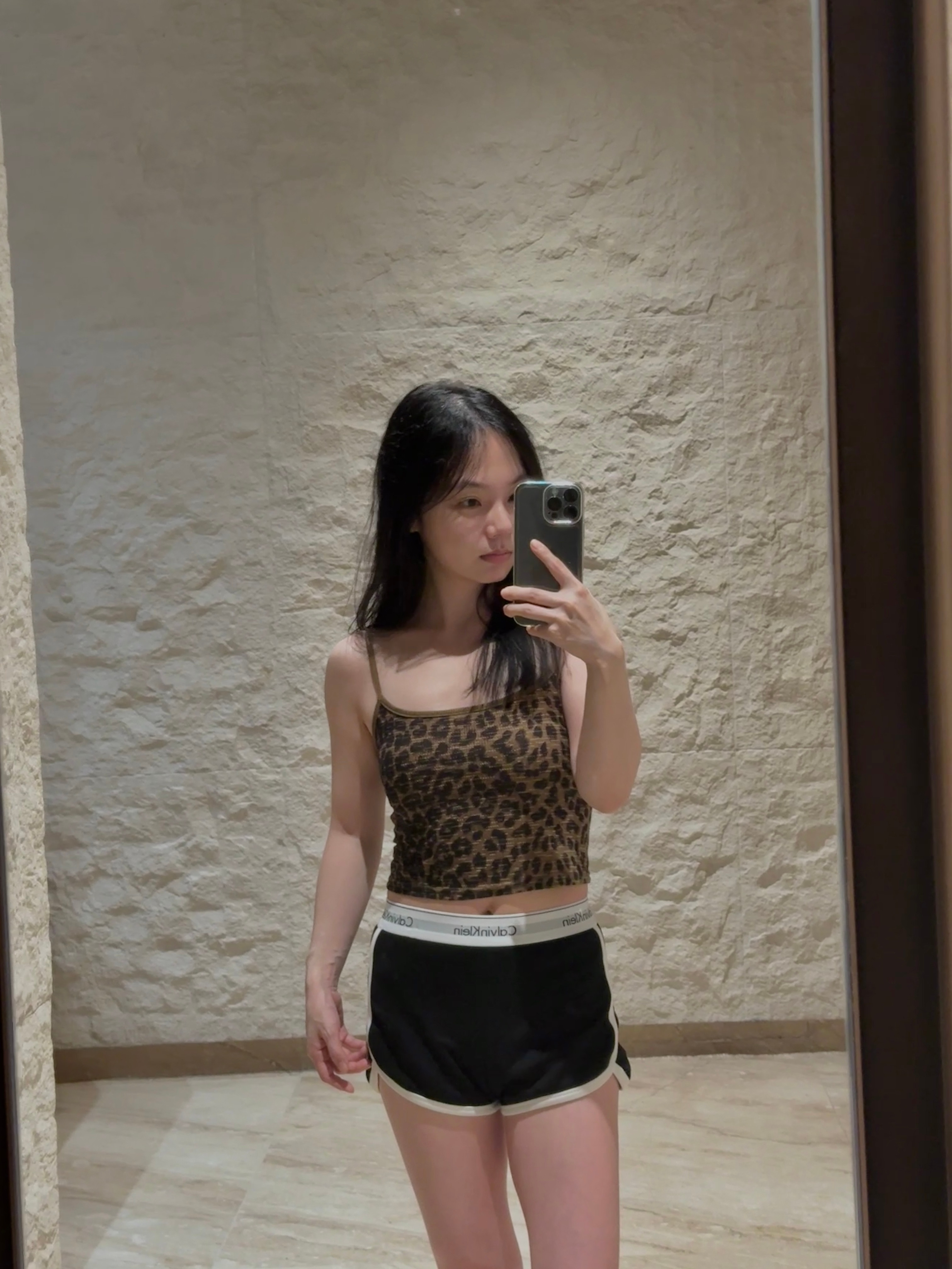 万象城的wc果然哇塞光线好素颜都敢自拍了​​​