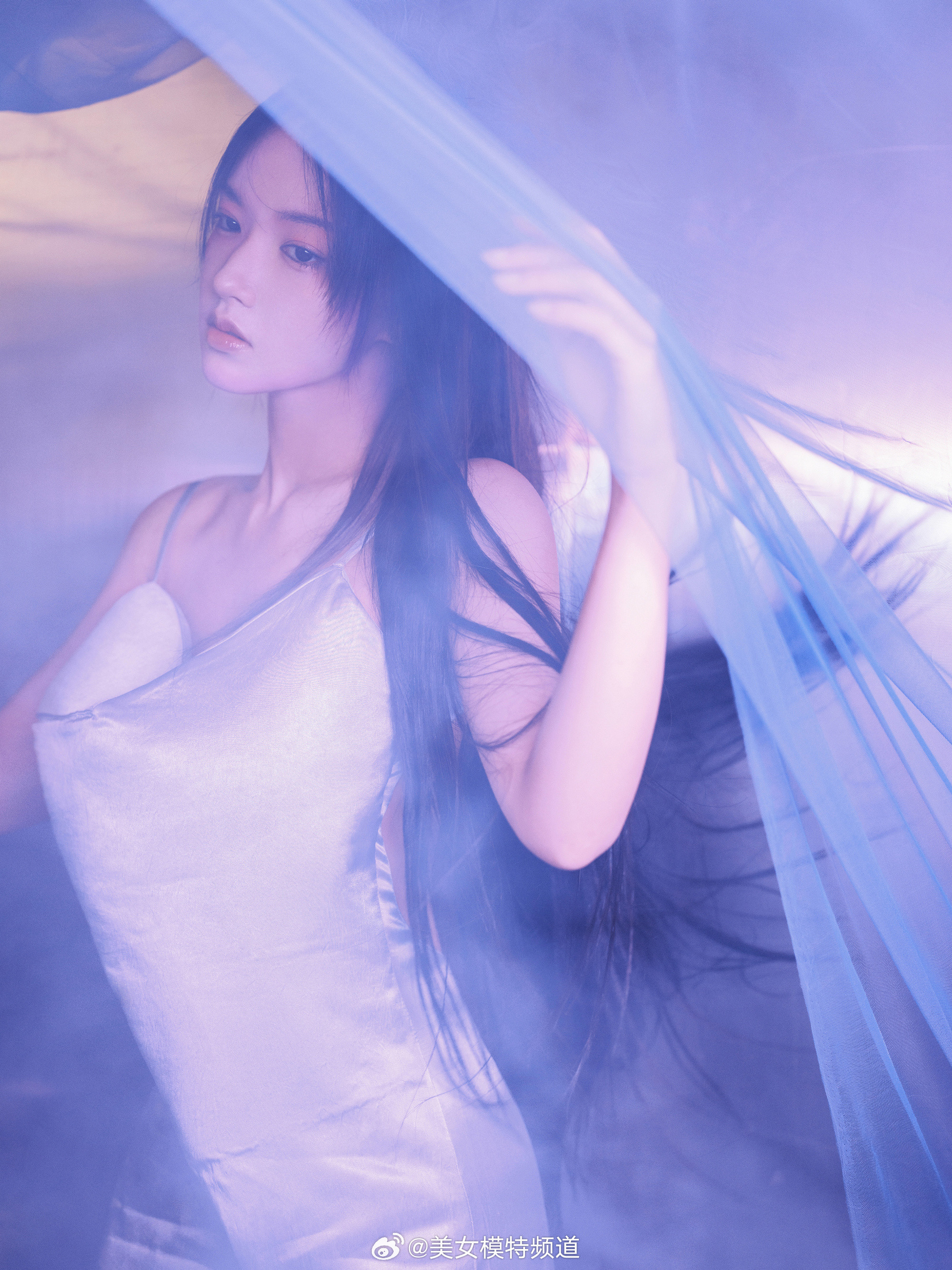 程潇梦幻芭莎写真大片