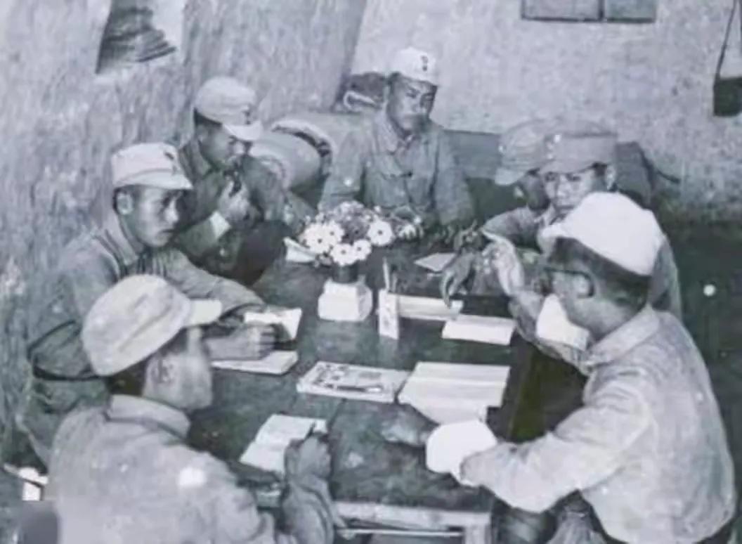 抗战时期，八路军对被俘日军展现出了人道主义精神。1937年9月，中共中央发