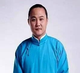 最近曾经是德云社大师哥的闫云达，火力全开，既剑指原单位，原师父，原师弟，原同事。