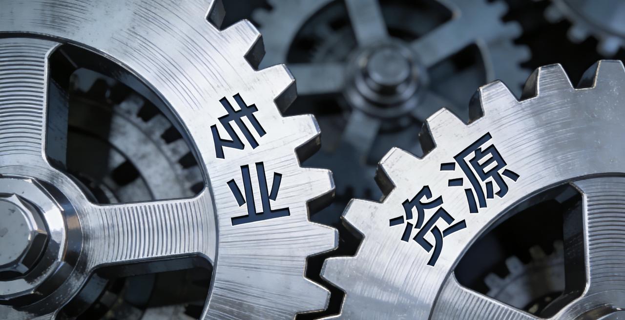 成年人的世界：不优秀，人脉是玻璃；强大了，人脉是桥梁。最近被这句话刷屏：“