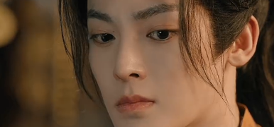 红烨的每一世都充满看点，妖王时期的隐忍愧疚，妖君时期的直接果断，人族时期的私心与