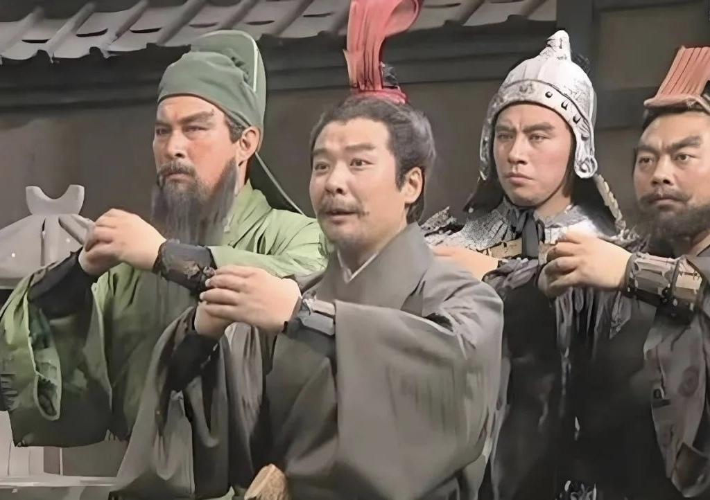 三国正史里蜀汉五虎上将排名可能和你想象的不一样。如果按照《三国演义》，赵云的武艺
