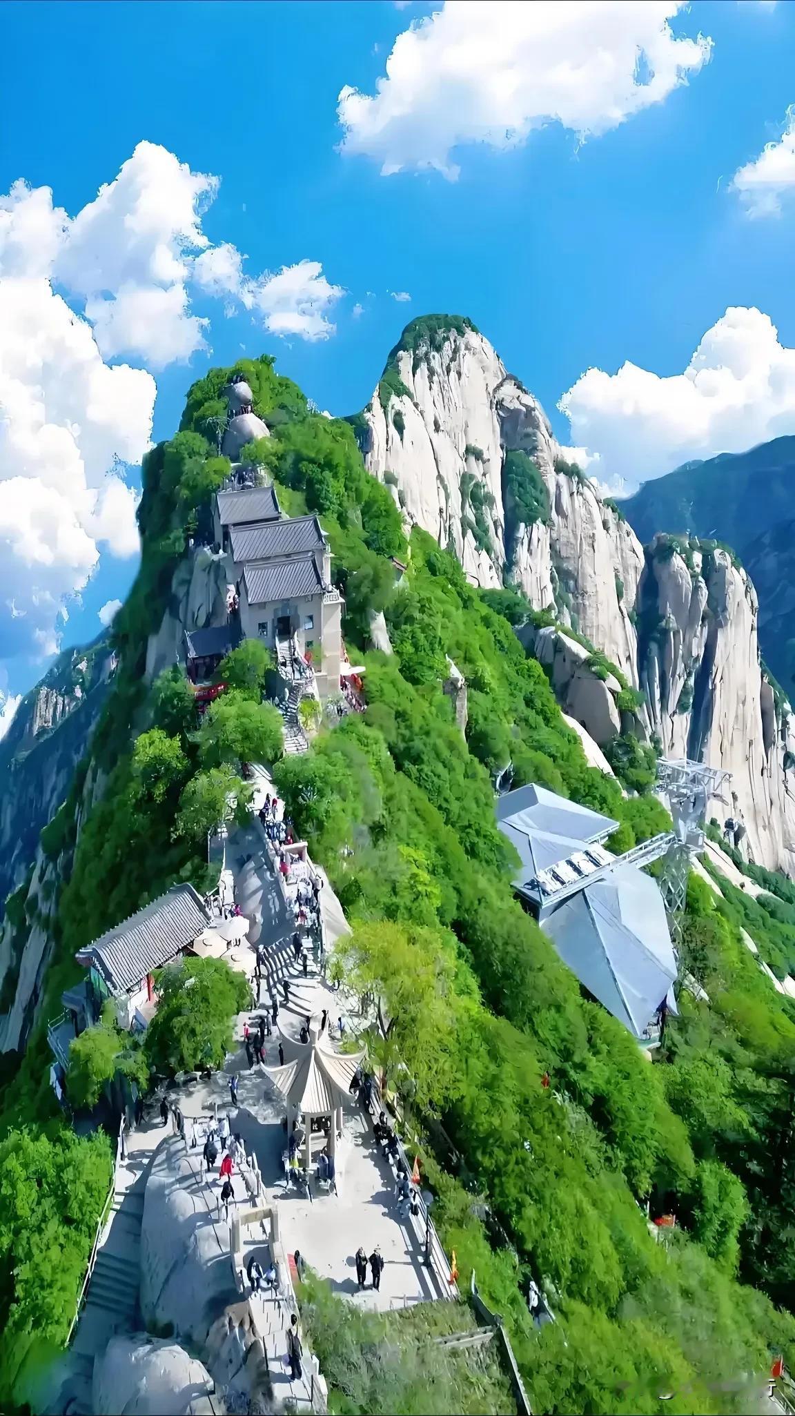 陕西最值得去的20个地方，不去等于白活！看看你去过几个？1.华山——悬