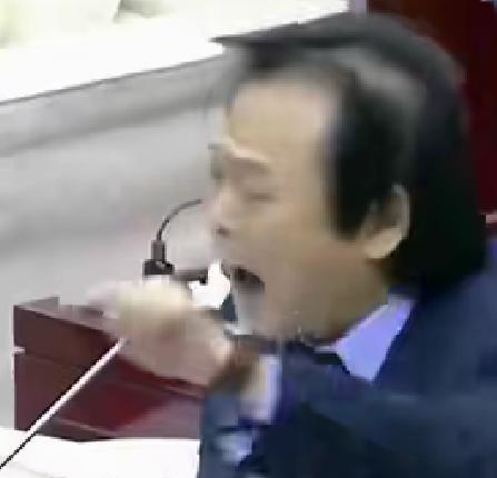 日前有台湾省记者问民进党中常委王世坚，说他是不是赖清德派系，也就是所谓的赖系。好
