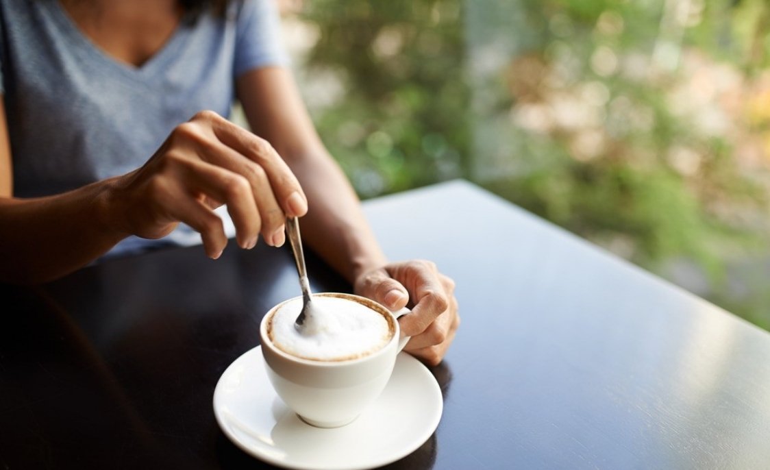 星巴克中国营收增11%我觉得挺好的，现在大伙儿都愿意花点小钱买杯咖啡，坐下来聊聊