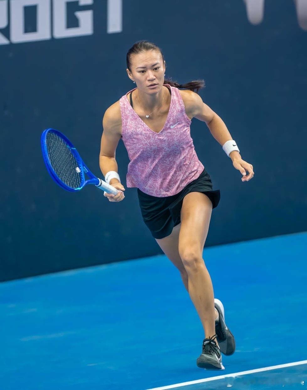 W50🇨🇳台州站女单资格赛🇨🇳徐诗霖7-5/6-4🇨🇳荀芳颖最高排
