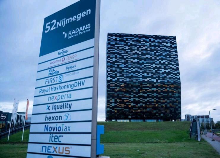 路透社10月31日引述一名知情人士的消息称,美国白宫计划宣布荷兰晶片制造商安世半