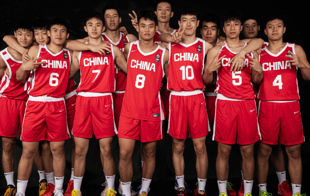 FIBA发问: 你认为中国U16队和马来西亚U16队谁会赢得胜利?