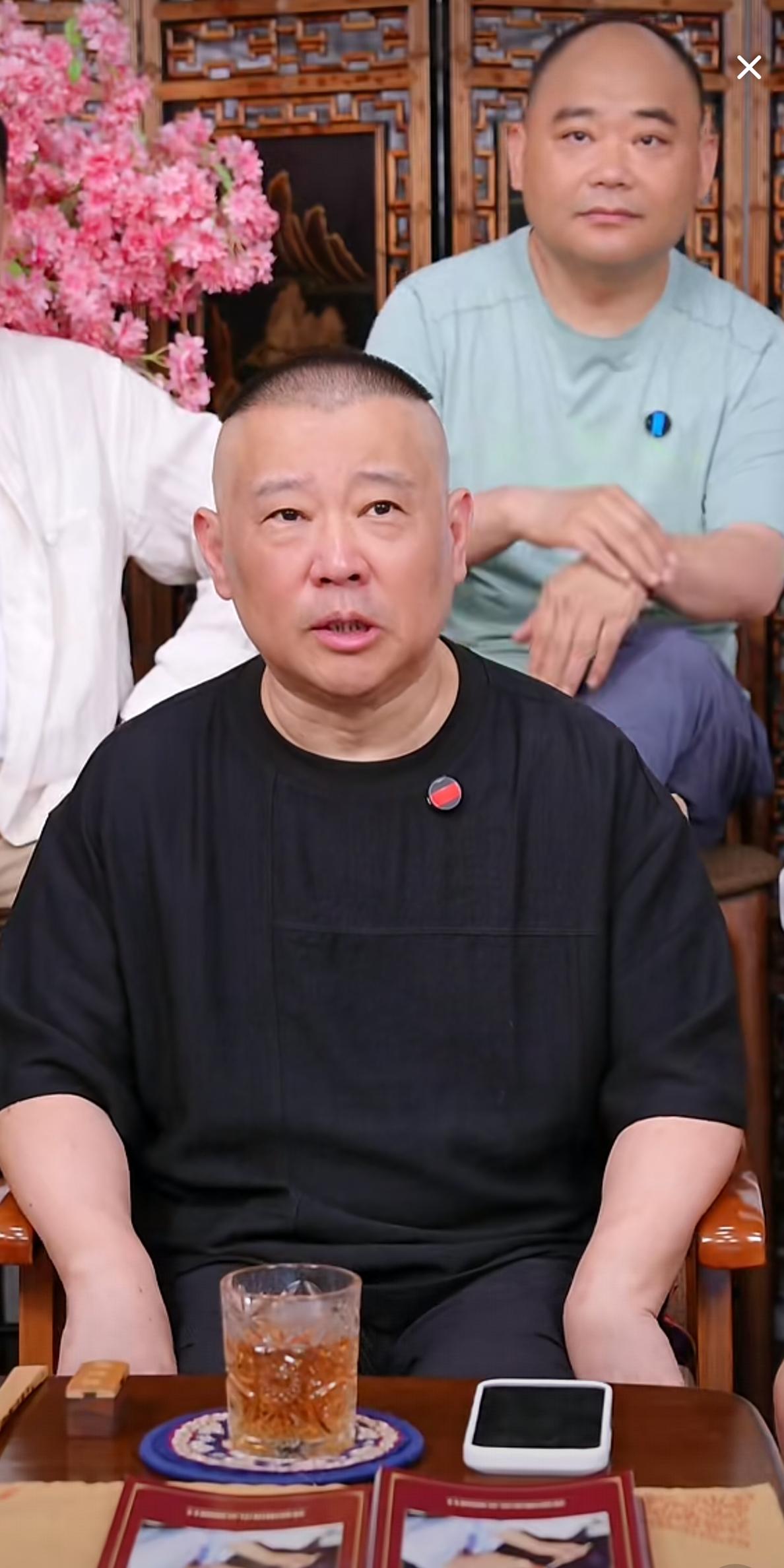 网友打卡德云社天津第二家门店，工人进场装修开始，郭德纲王惠夫妇动作够快！有网友打