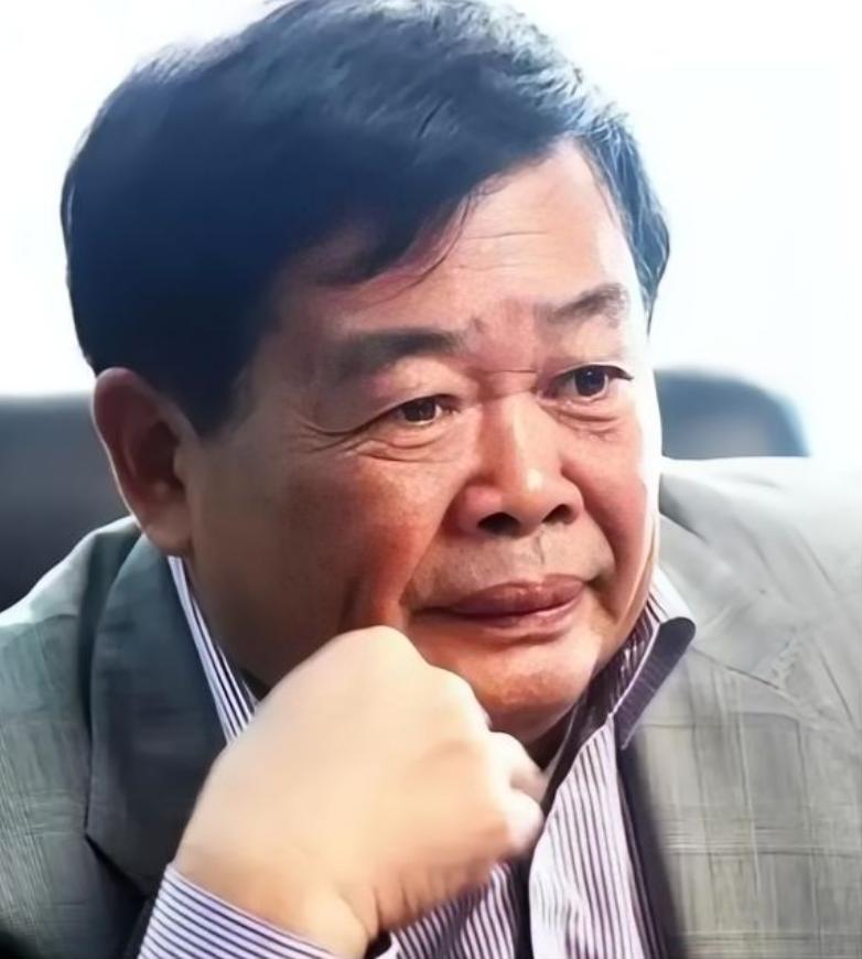 曹德旺，估计很多人都不陌生，他是福耀玻璃的创始人，更是出了名的“中国首善”。