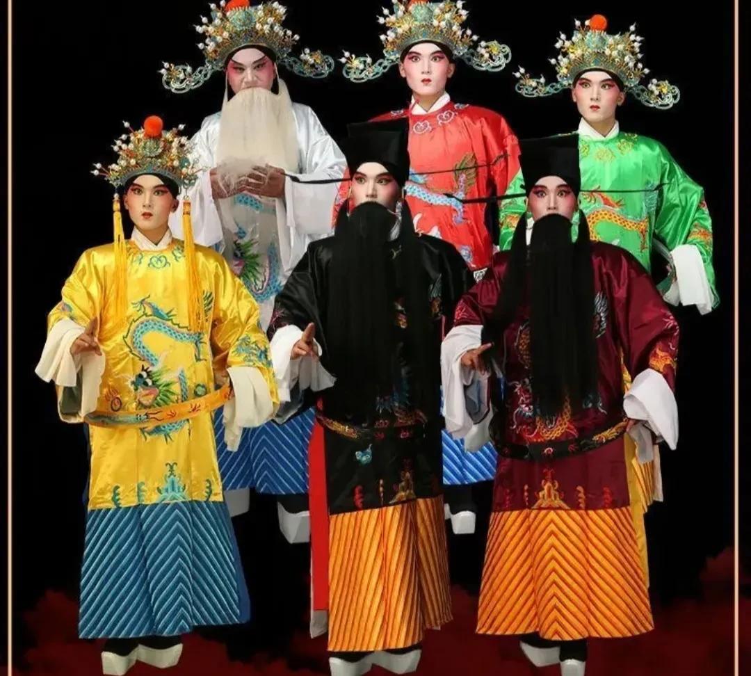 【京剧票价，挑费越来越大能耐越来越小】聊到京剧的票价，其实还得看各个京剧院团里
