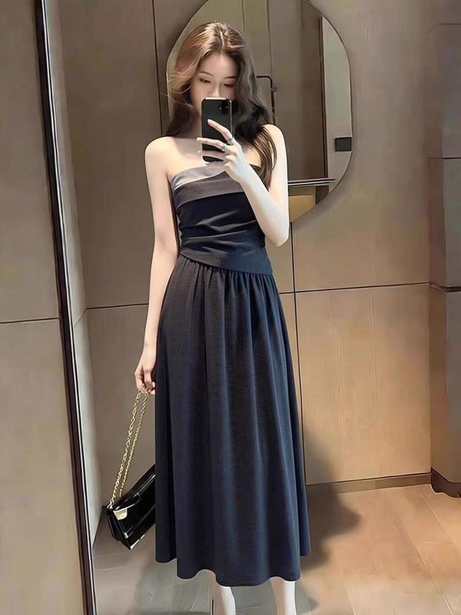 时尚穿搭。独特漂亮的灰色抹胸套装裙！夏天自信的起源，大方得体，时尚潮流！灰色抹胸