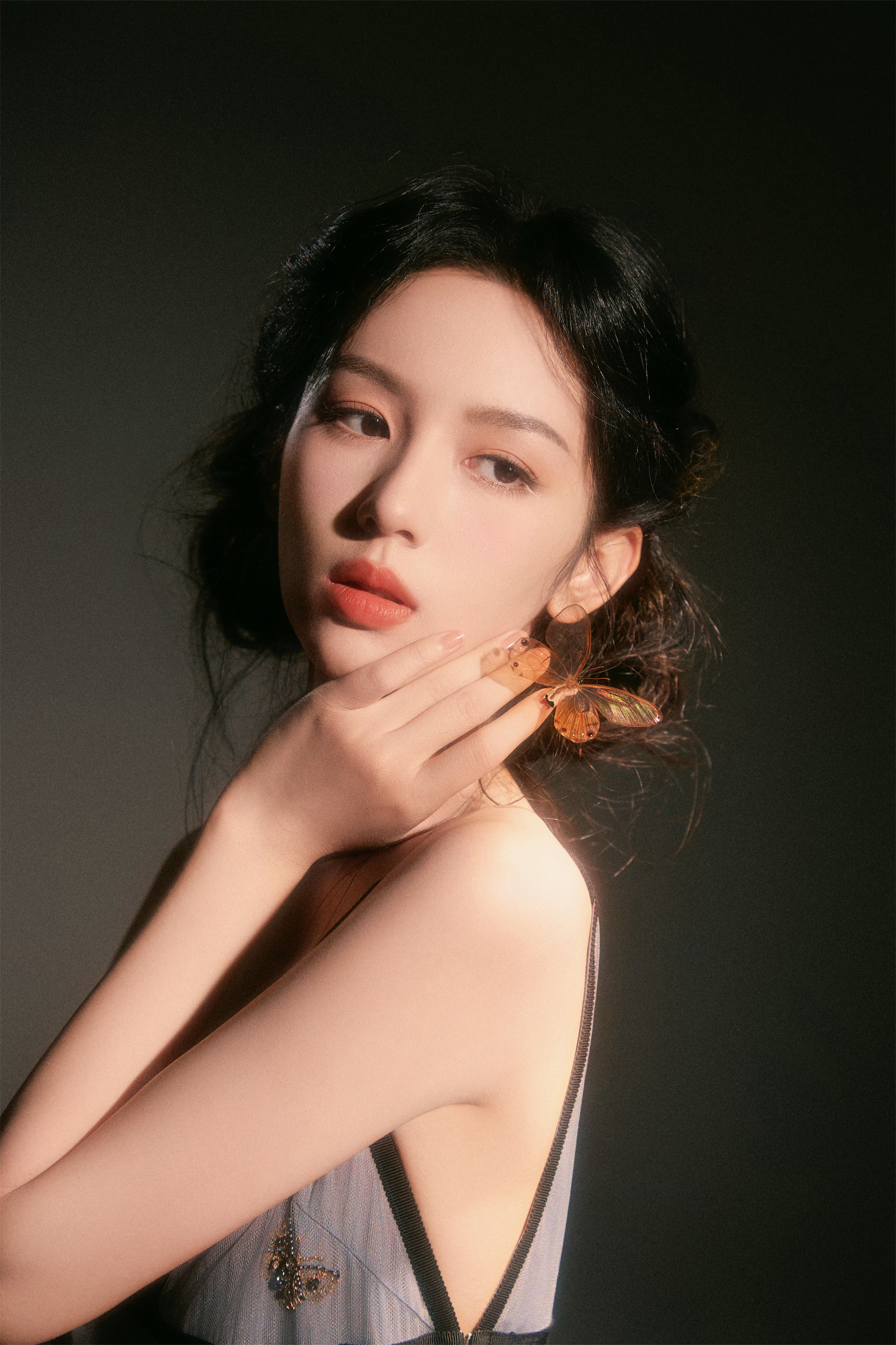 周也，浪漫轻纱美人​​​