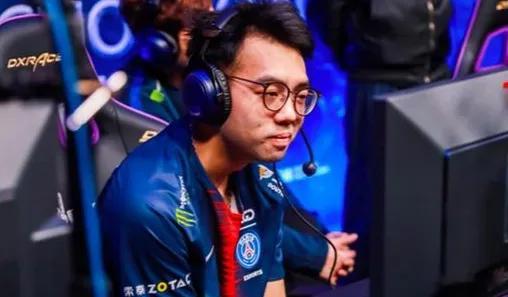 GPK说自己从12岁开始打DOTA，打了六七年以后中途沉迷了半年PUBG，不是，