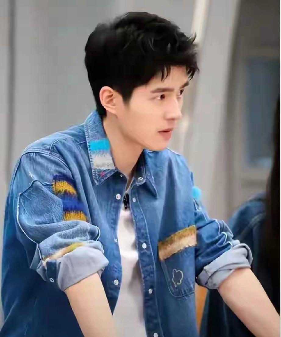 刘昊然的底气！事业上升期敢认爱周冬雨，全靠实力撑腰刘昊然被拍