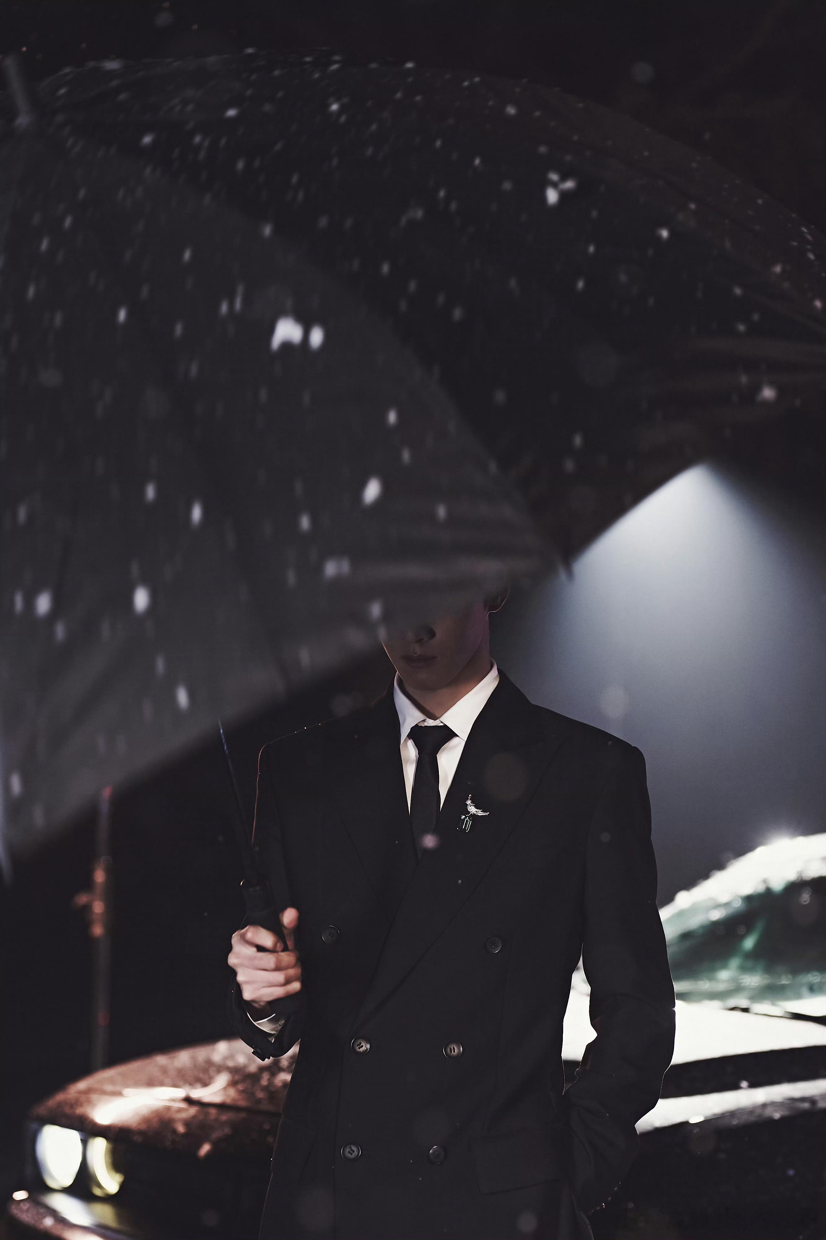 我靠七点才睡突然来这一下帅的心脏都骤停了