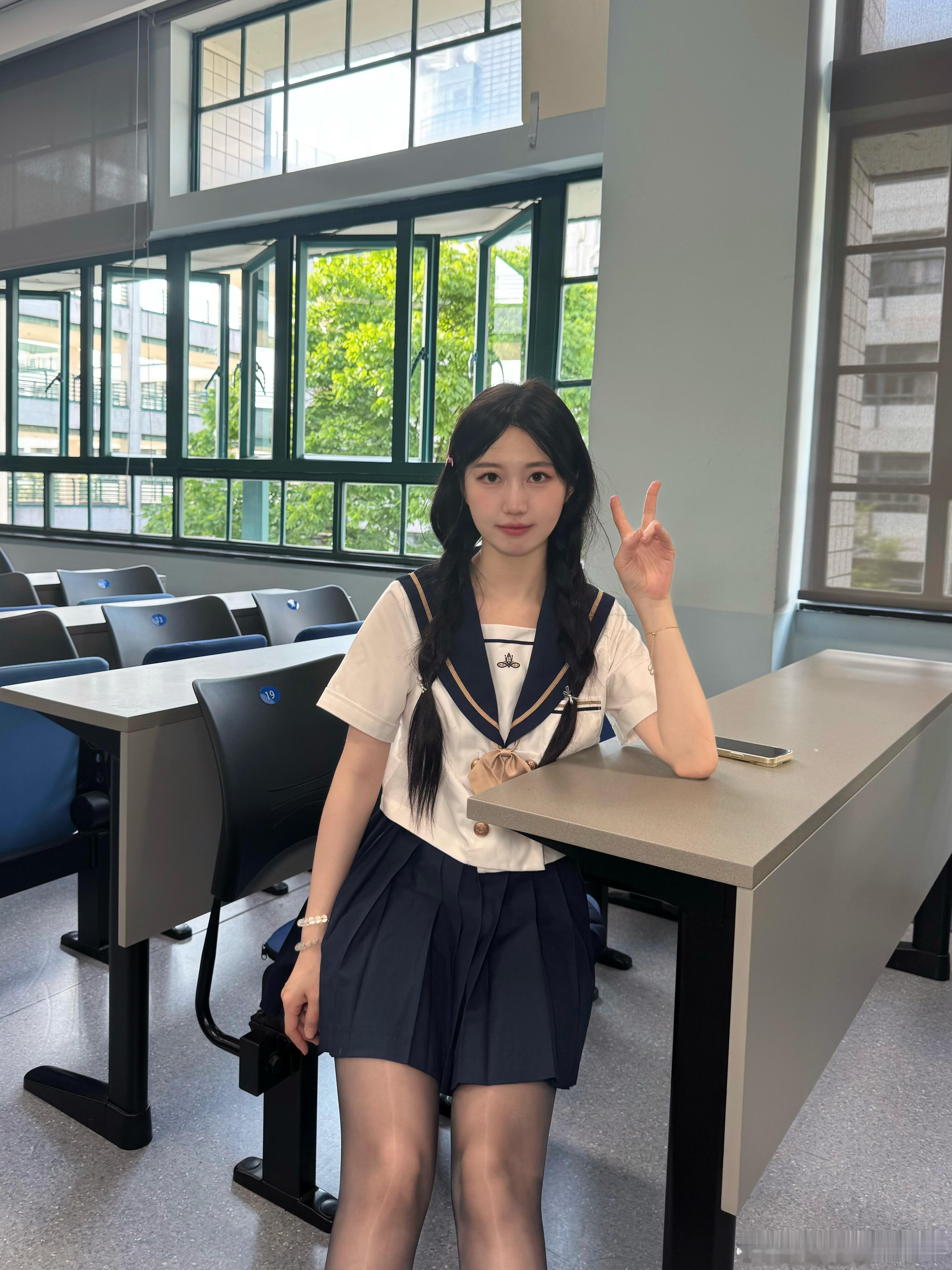 学生装穿搭宅男女神美女穿搭