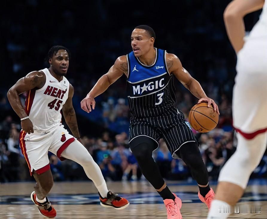 五个“路人王”打法，热火为了打快魔怔了！赢一节输三节，动作变形也得强投，可惜了热