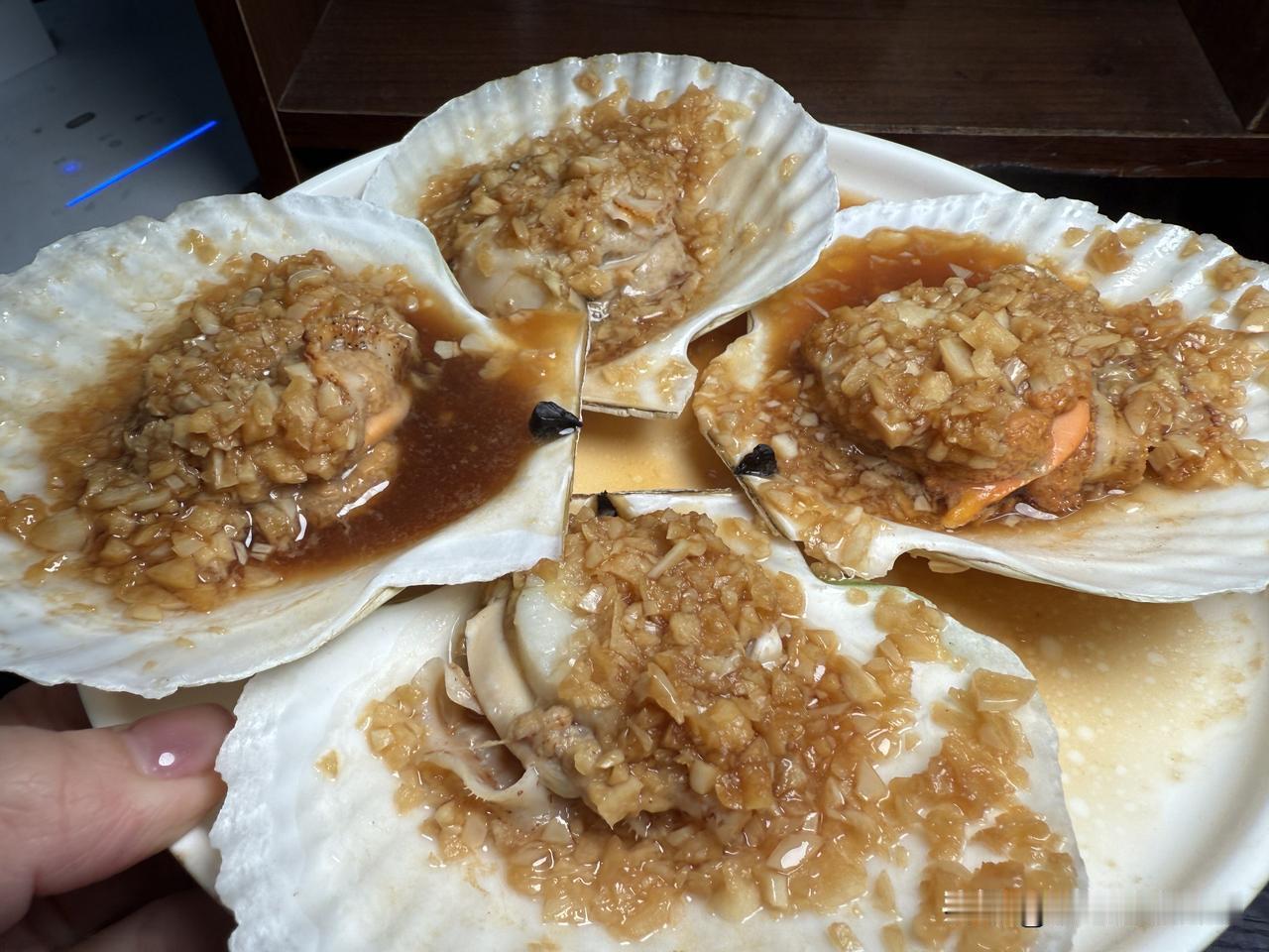 八九不离食🦀️今日份的快乐，是海鲜🦞给的[比心][比心][比心]