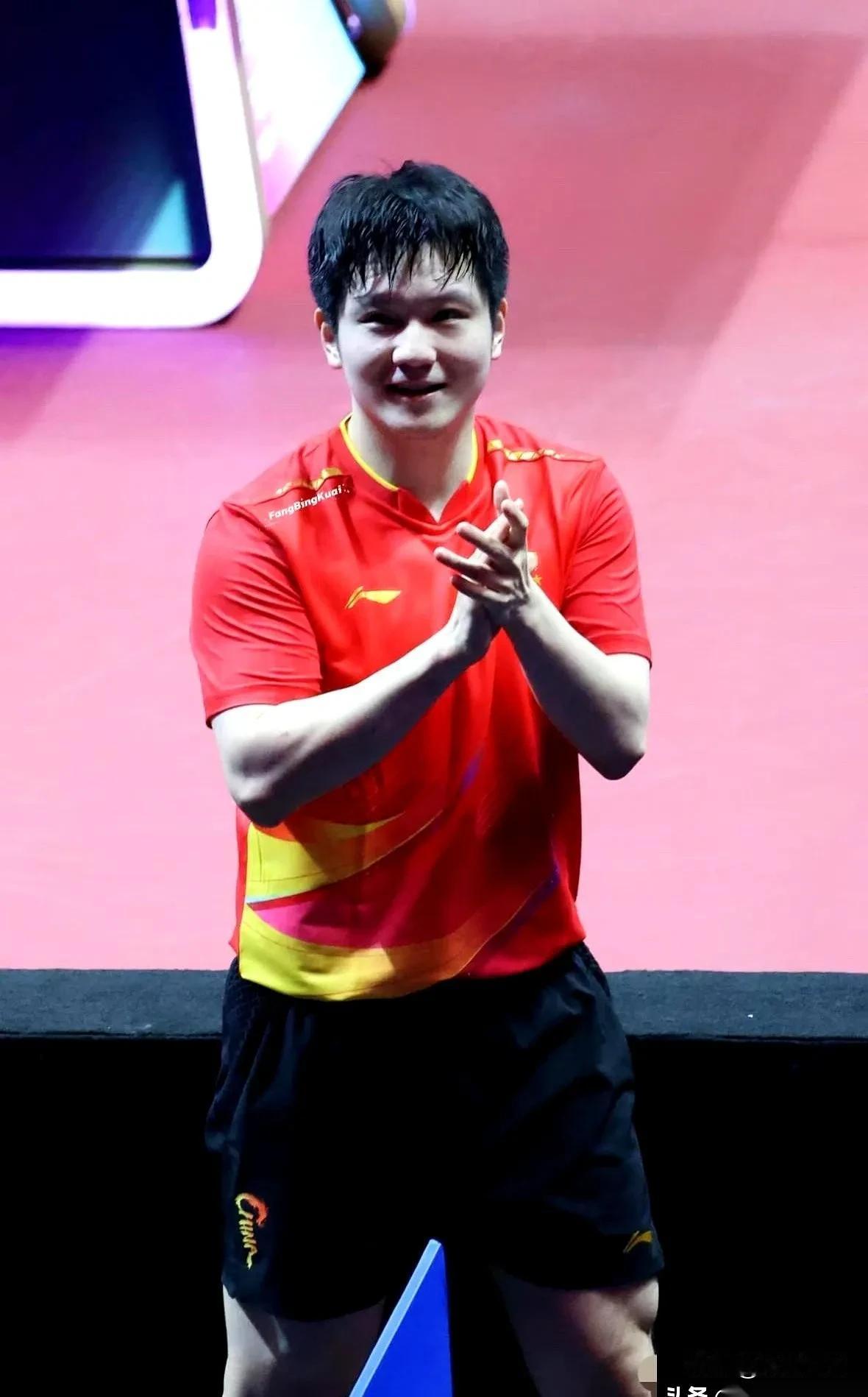 我跟你说个事儿，当年上海队有个死规定。只要是比赛，必须有个人寸步不离地守在樊振东