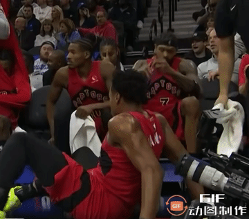 一瓶价值25000美元的饮料，在哪里能买到？答案是，在NBA的球场里，买单人则是