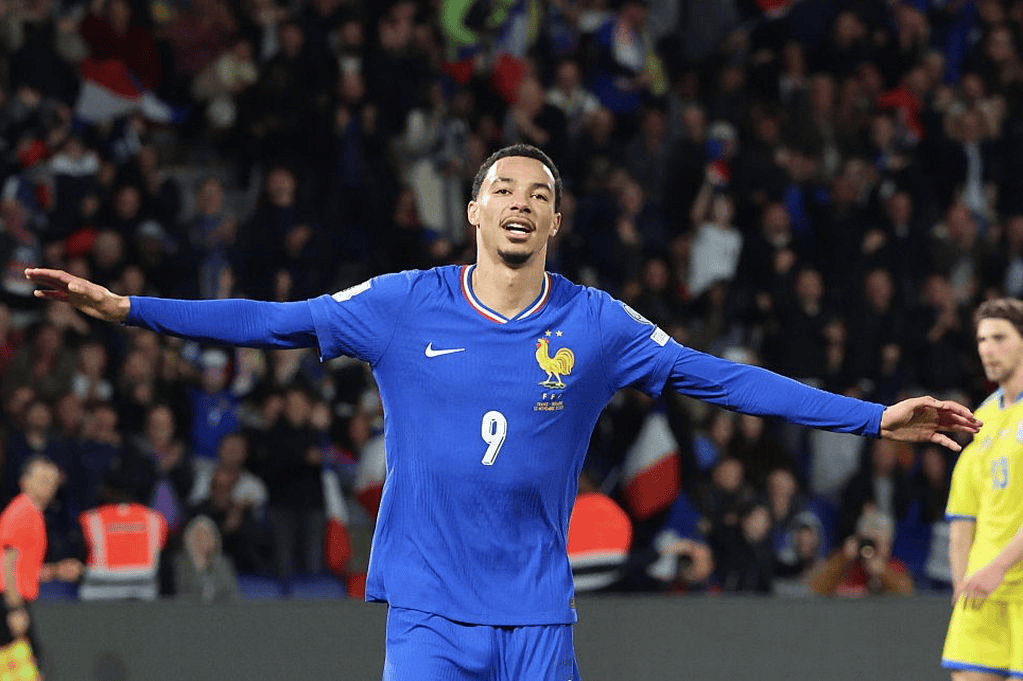 萨哈: 利物浦本赛季不尽如人意, 埃基蒂克踢成这样尤为可贵