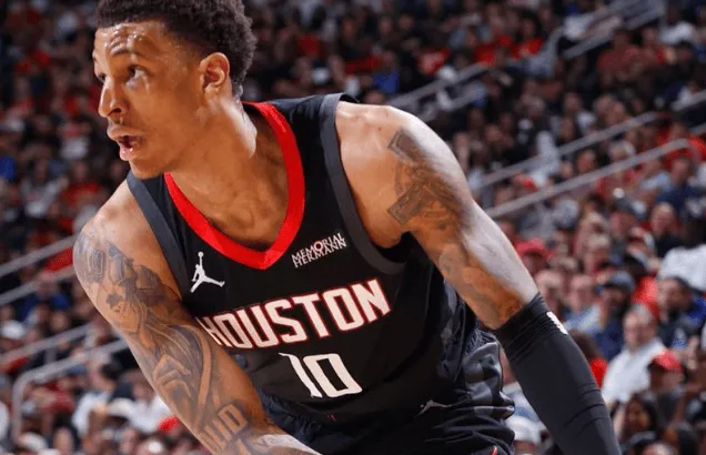 火箭记者个人社媒上更新了动态，晒出了火箭球员贾巴里-史密斯的数据，详情如下：“