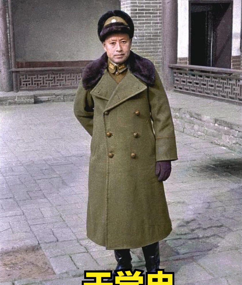 西安事变和平解决后，张学良要送老蒋回南京，临行前，张把东北军交到了于学忠手上，于